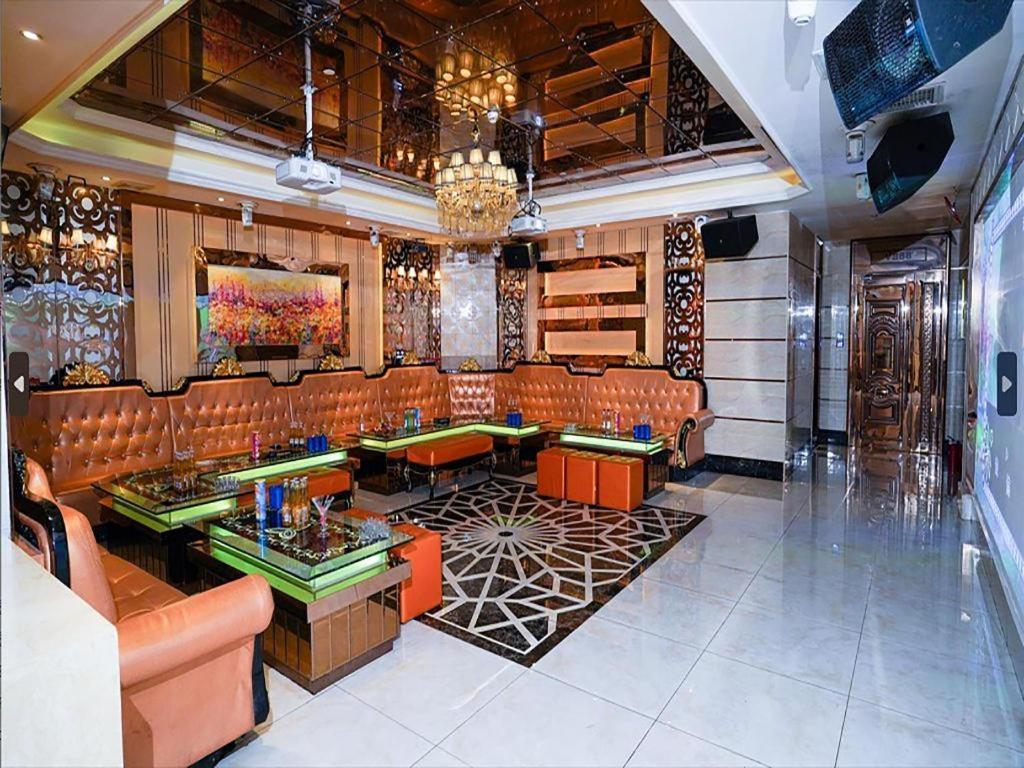 Fenggang Gladden Hotel Tiantangwei Екстер'єр фото
