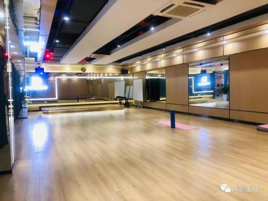Fenggang Gladden Hotel Tiantangwei Екстер'єр фото
