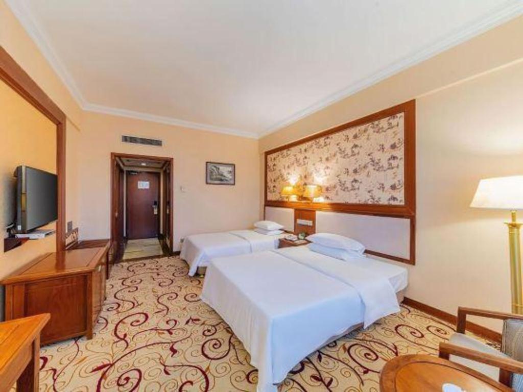 Fenggang Gladden Hotel Tiantangwei Екстер'єр фото