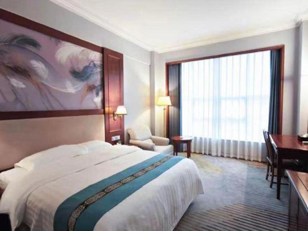 Fenggang Gladden Hotel Tiantangwei Екстер'єр фото