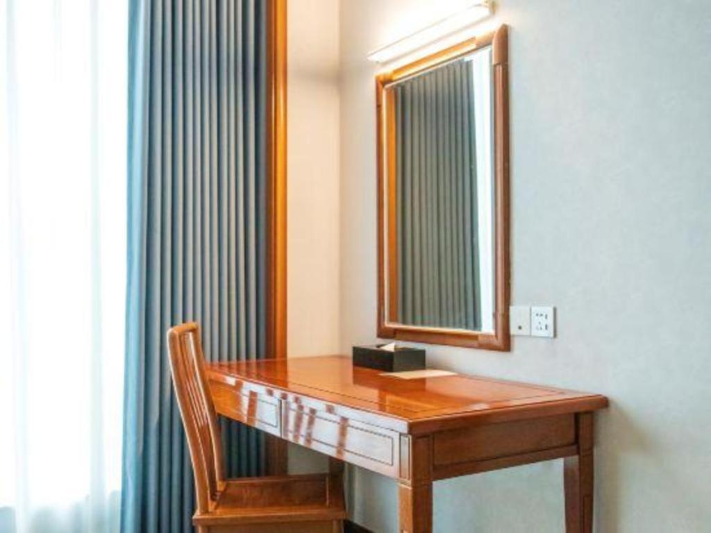 Fenggang Gladden Hotel Tiantangwei Екстер'єр фото