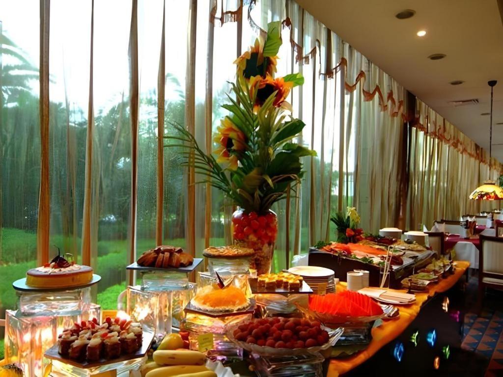 Fenggang Gladden Hotel Tiantangwei Екстер'єр фото